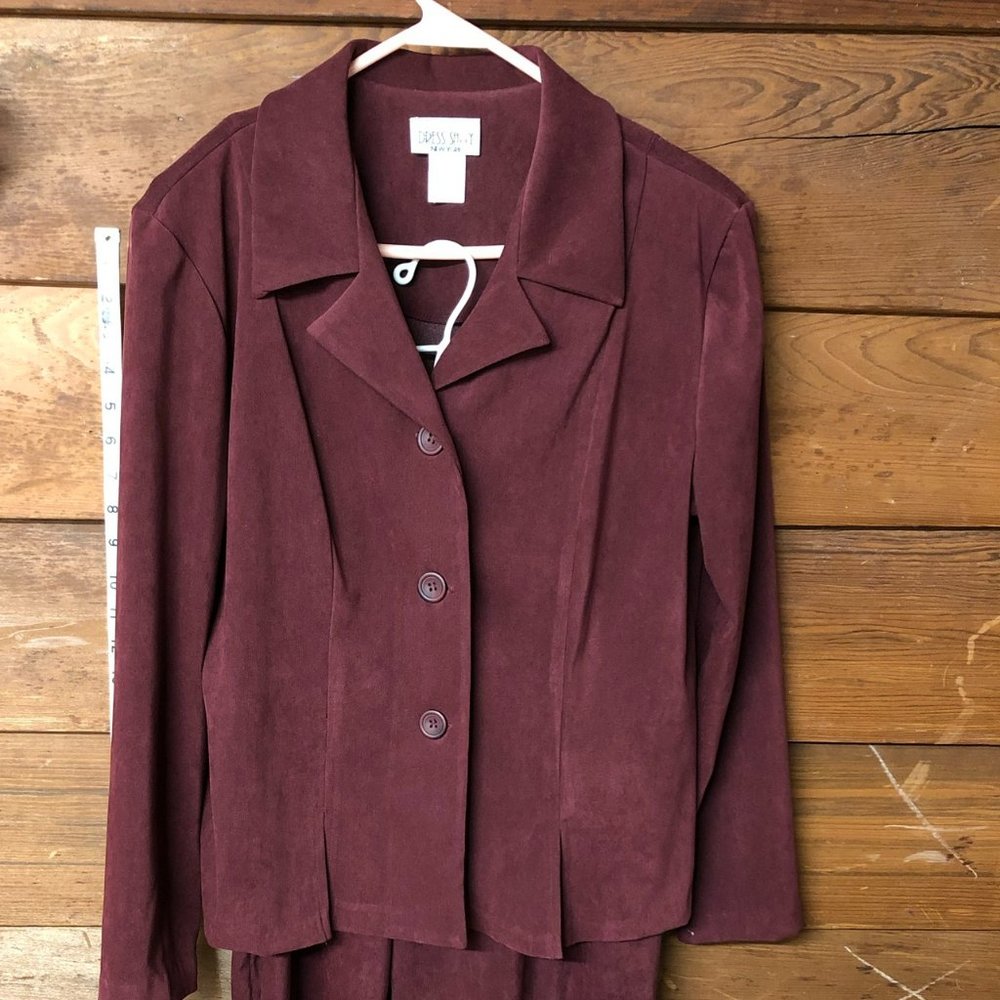 Women's Pant Suite - Dress Savy - Size 12P - Wine Color